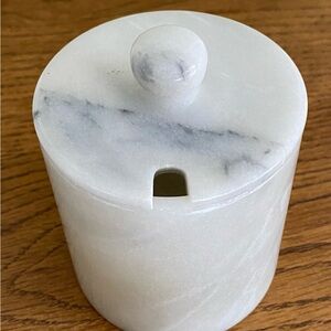 White Marble Lidded Jar with Spoon Cutout